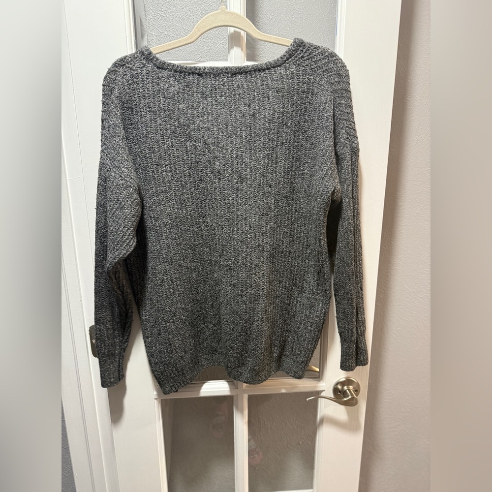 Brandy Melville Gray V-Neck Sweater - Picture 4 of 5